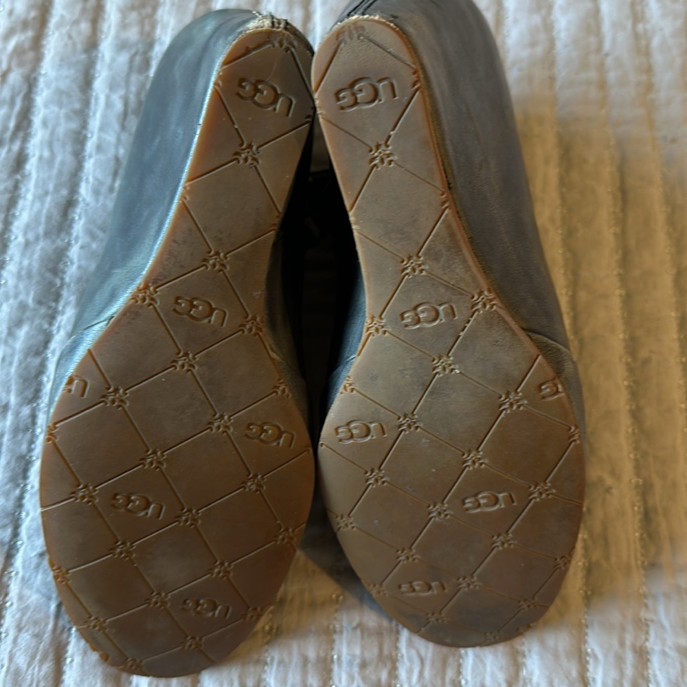 Ugg Bootie - image 7